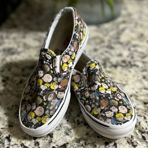 🛑3/$10🛑   VANS Peanut kids slip on shoes, boy sz 2, GUC
